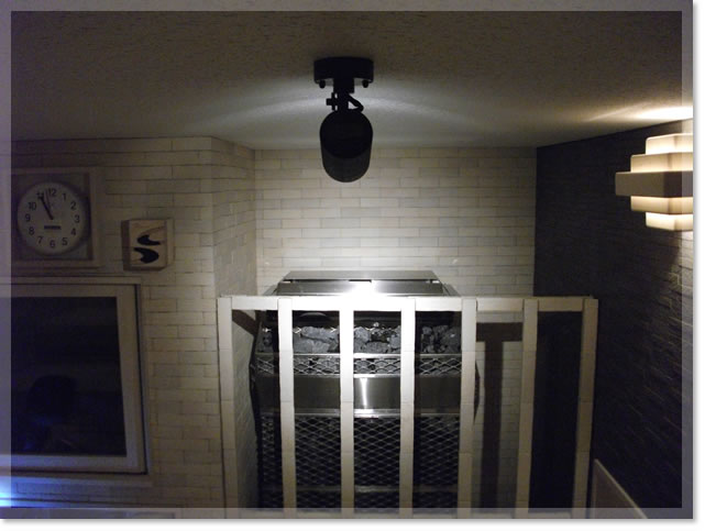 ガス遠赤外線ロウリュサウナ